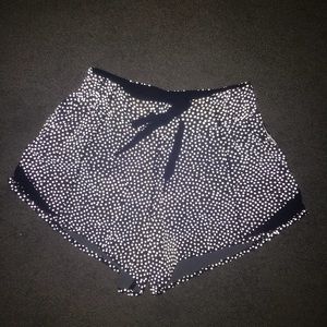 Lululemon / Hotty Hot Short *LONG / ❌SOLD